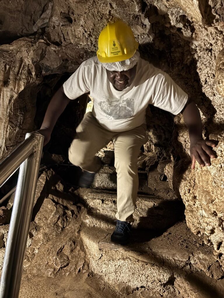 Siyazuza em tourism sterkfontein caves